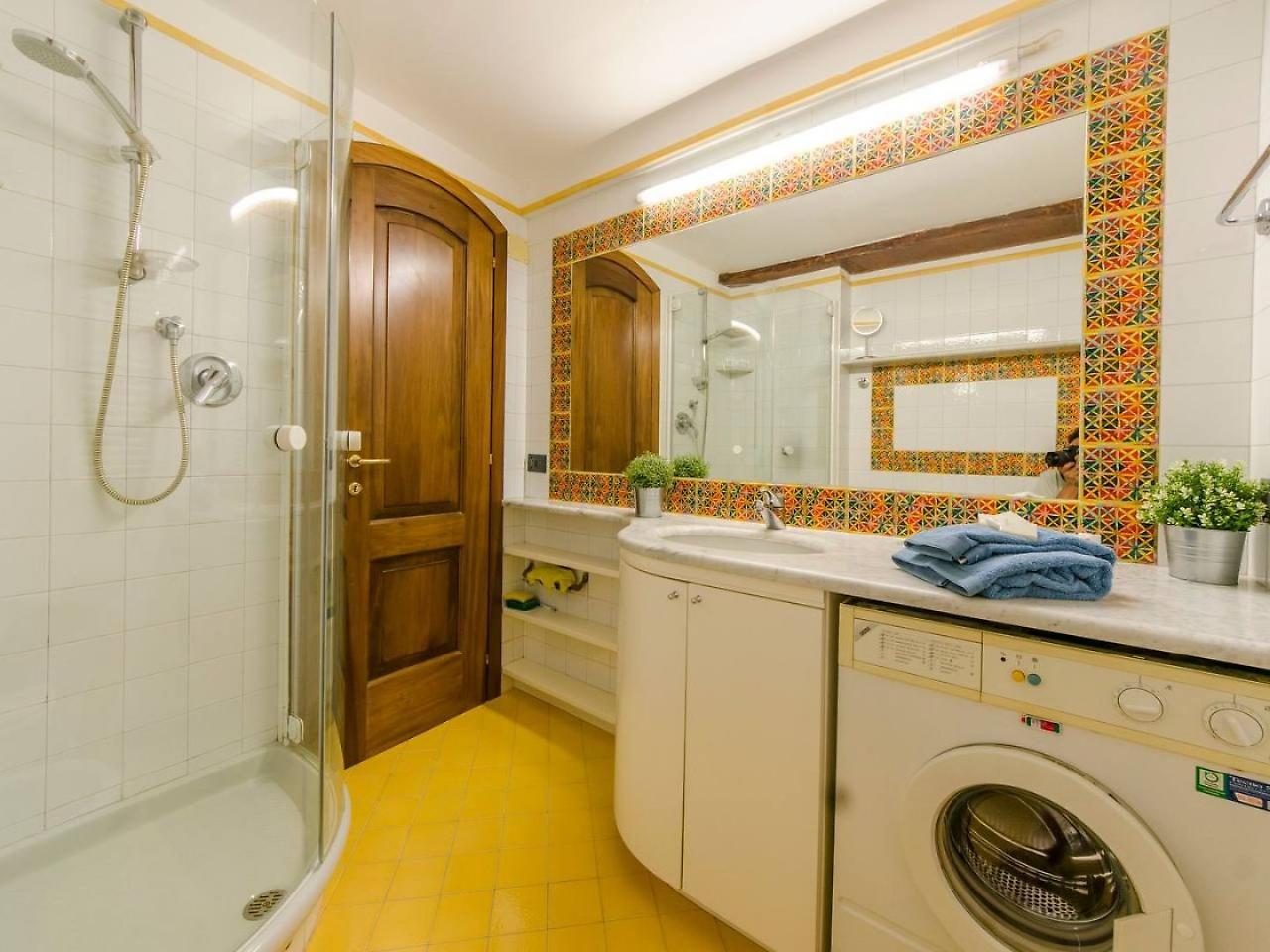 Altido Colorful Flat For 5 Close To Piazza De Ferrari * Genova